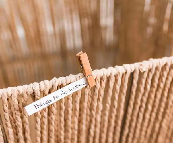 a exit box for thing to declutter and remove in Danshari declutter method